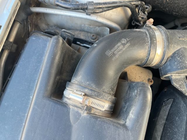 bontott OPEL ASTRA H Csomagtérajtó Gumikéder