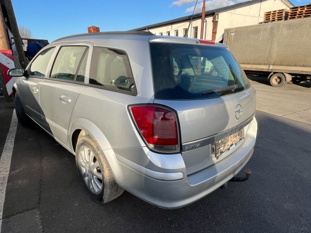 bontott OPEL ASTRA H Csomagtérajtó Gumikéder