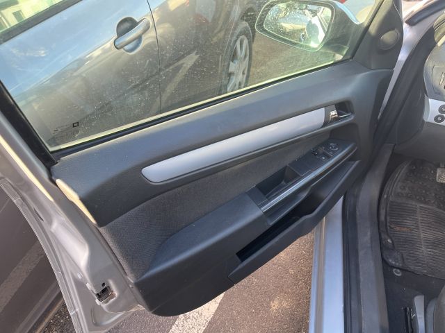 bontott OPEL ASTRA H Csomagtérajtó Gumikéder