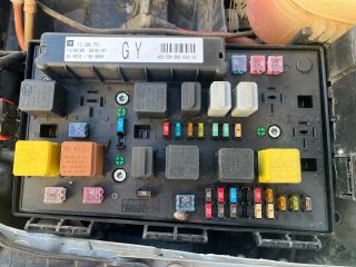 bontott OPEL ASTRA H Csomagtérajtó Gumikéder