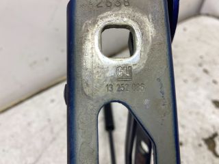 bontott OPEL ASTRA H Csomagtérajtó Jobb Zsanér