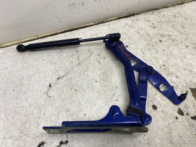 bontott OPEL ASTRA H Csomagtérajtó Jobb Zsanér