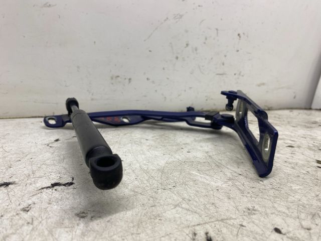 bontott OPEL ASTRA H Csomagtérajtó Jobb Zsanér