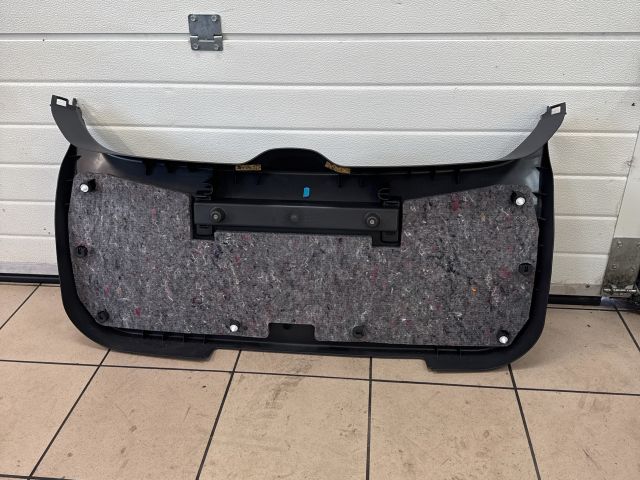 bontott OPEL ASTRA H Csomagtérajtó Kárpit