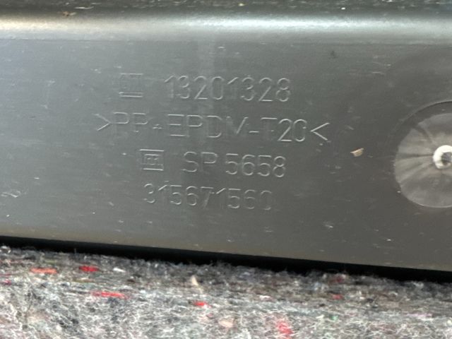 bontott OPEL ASTRA H Csomagtérajtó Kárpit