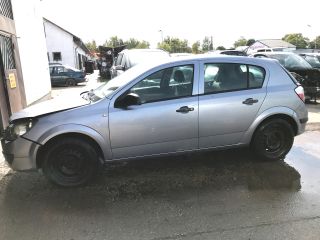 bontott OPEL ASTRA H Csomagtérajtó Kilincs