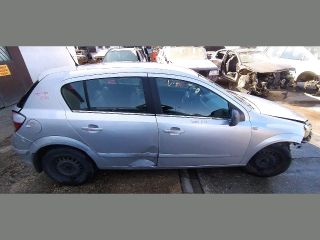 bontott OPEL ASTRA H Csomagtérajtó Kilincs