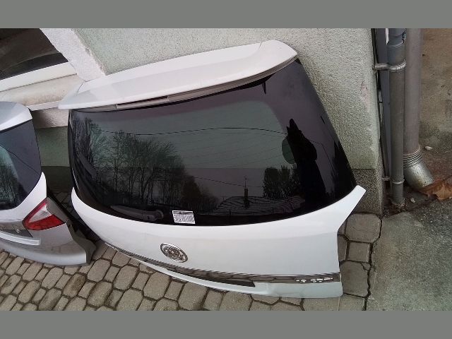 bontott OPEL ASTRA H Csomagtérajtó (Részeivel)