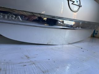 bontott OPEL ASTRA H Csomagtérajtó (Részeivel)