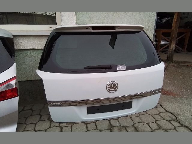 bontott OPEL ASTRA H Csomagtérajtó (Részeivel)