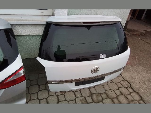 bontott OPEL ASTRA H Csomagtérajtó (Részeivel)