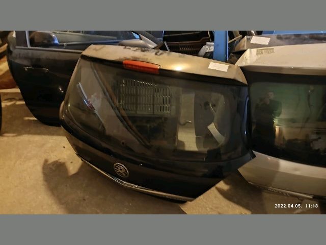 bontott OPEL ASTRA H Csomagtérajtó (Részeivel)