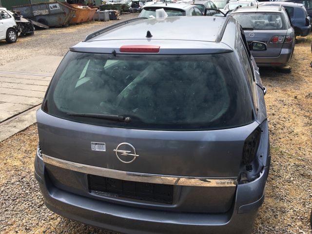 bontott OPEL ASTRA H Csomagtérajtó (Üres lemez)