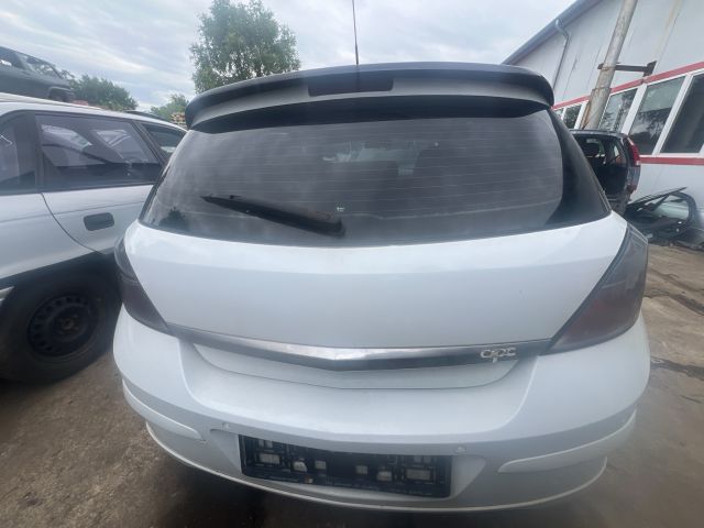 bontott OPEL ASTRA H Csomagtérajtó (Üres lemez)