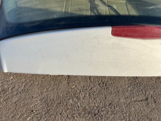 bontott OPEL ASTRA H Csomagtérajtó (Üres lemez)