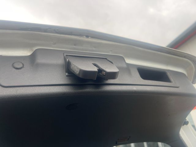 bontott OPEL ASTRA H Csomagtérajtó (Üres lemez)