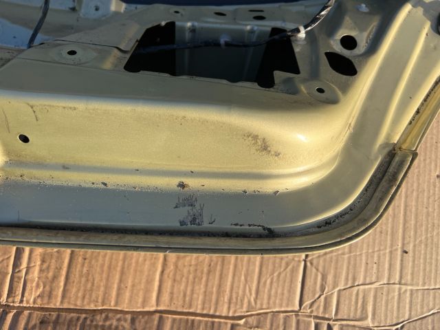 bontott OPEL ASTRA H Csomagtérajtó (Üres lemez)