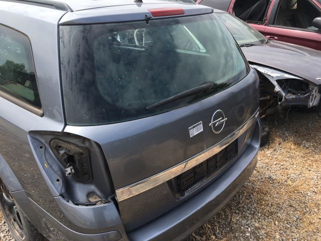 bontott OPEL ASTRA H Csomagtérajtó (Üres lemez)