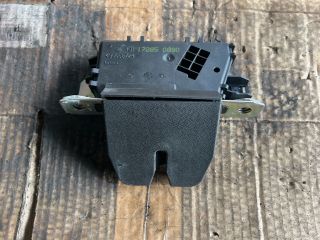 bontott OPEL ASTRA H Csomagtérajtó Zárszerkezet