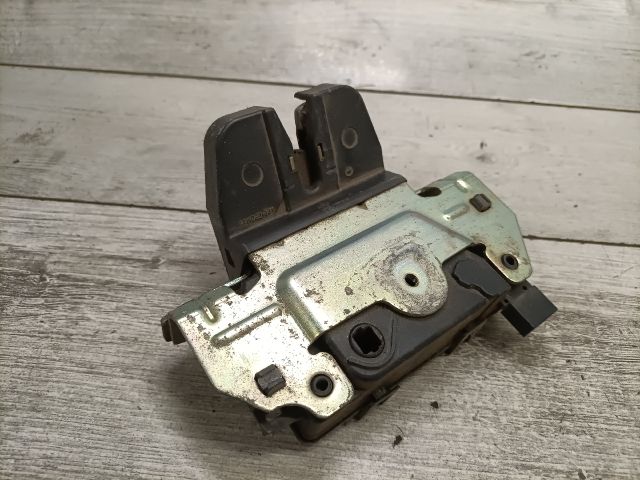 bontott OPEL ASTRA H Csomagtérajtó Zárszerkezet