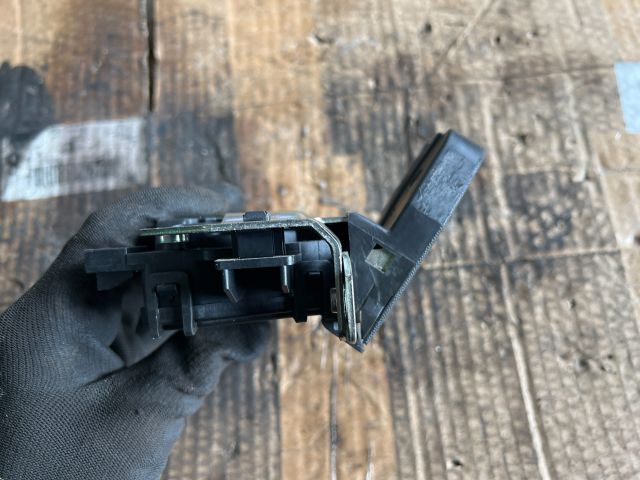 bontott OPEL ASTRA H Csomagtérajtó Zárszerkezet