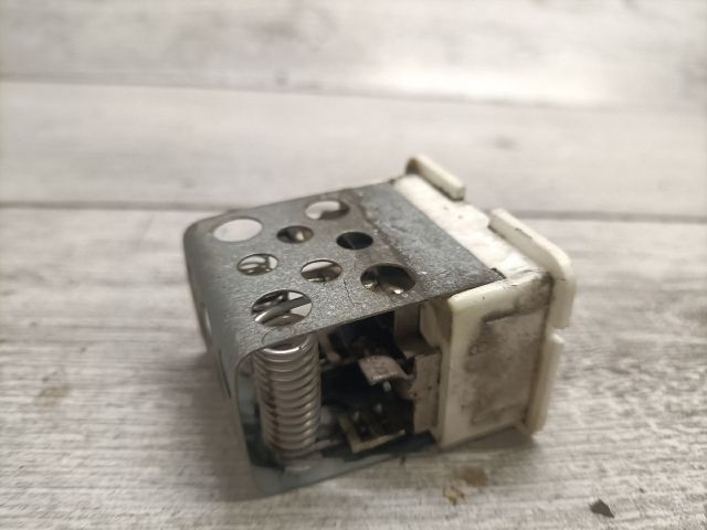 bontott OPEL ASTRA H Előtét Ellenállás Fűtőmotor