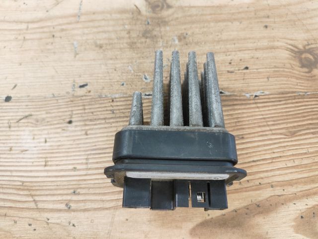 bontott OPEL ASTRA H Előtét Ellenállás Fűtőmotor