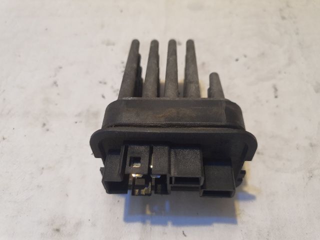 bontott OPEL ASTRA H Előtét Ellenállás Fűtőmotor