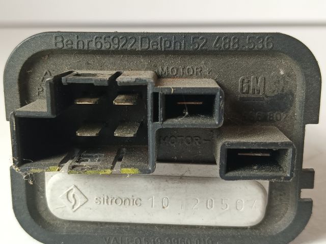 bontott OPEL ASTRA H Előtét Ellenállás Fűtőmotor