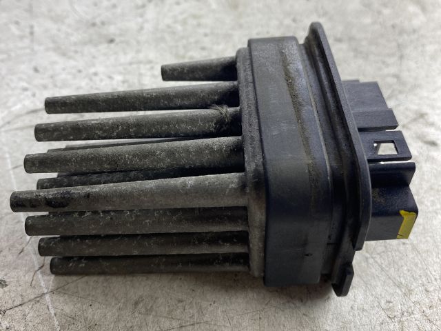 bontott OPEL ASTRA H Előtét Ellenállás Fűtőmotor