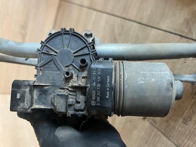 bontott OPEL ASTRA H Első Ablaktörlő Motor