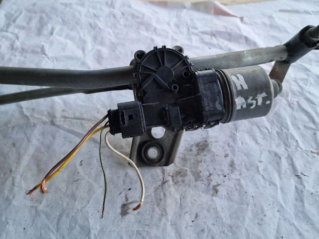 bontott OPEL ASTRA H Első Ablaktörlő Szerkezet Motorral