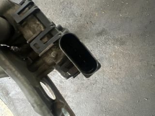 bontott OPEL ASTRA H Első Ablaktörlő Szerkezet Motorral