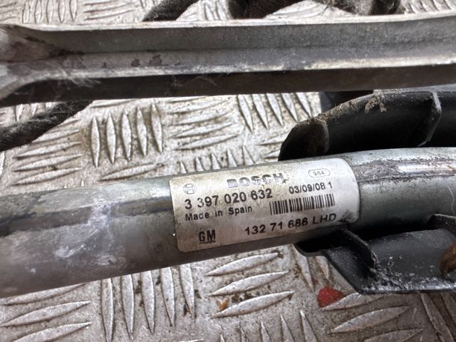 bontott OPEL ASTRA H Első Ablaktörlő Szerkezet Motorral