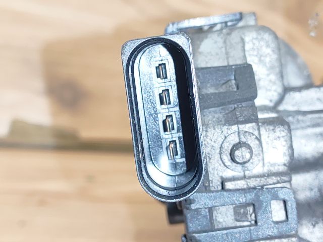 bontott OPEL ASTRA H Első Ablaktörlő Szerkezet Motorral