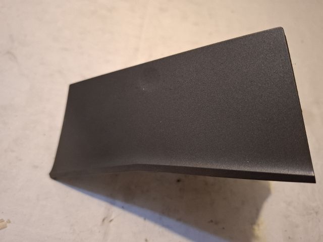 bontott OPEL ASTRA H Első Hamutartó