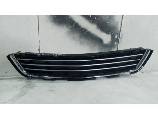 bontott OPEL ASTRA H Első Lökhárító Alsó Középső Díszrács