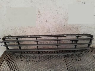 bontott OPEL ASTRA H Első Lökhárító Alsó Középső Díszrács