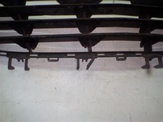 bontott OPEL ASTRA H Első Lökhárító Alsó Középső Díszrács