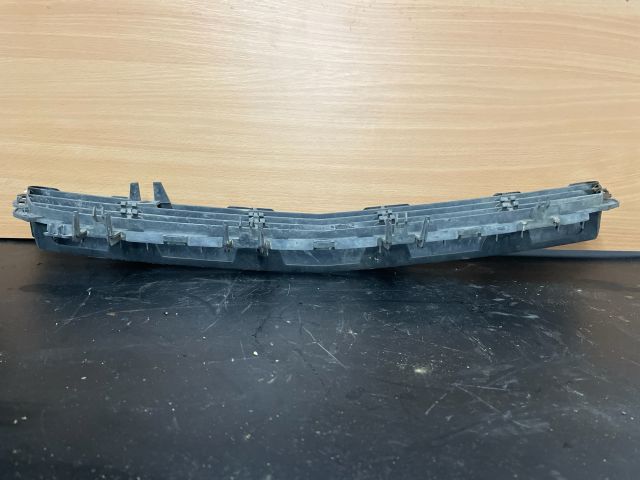 bontott OPEL ASTRA H Első Lökhárító Alsó Középső Díszrács