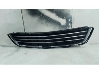 bontott OPEL ASTRA H Első Lökhárító Alsó Középső Díszrács