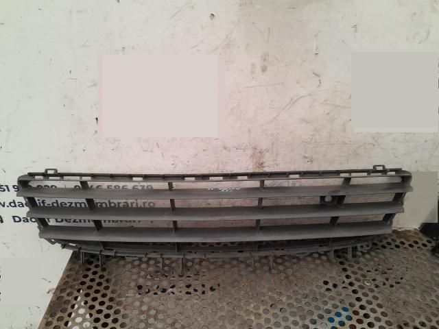 bontott OPEL ASTRA H Első Lökhárító Alsó Középső Díszrács