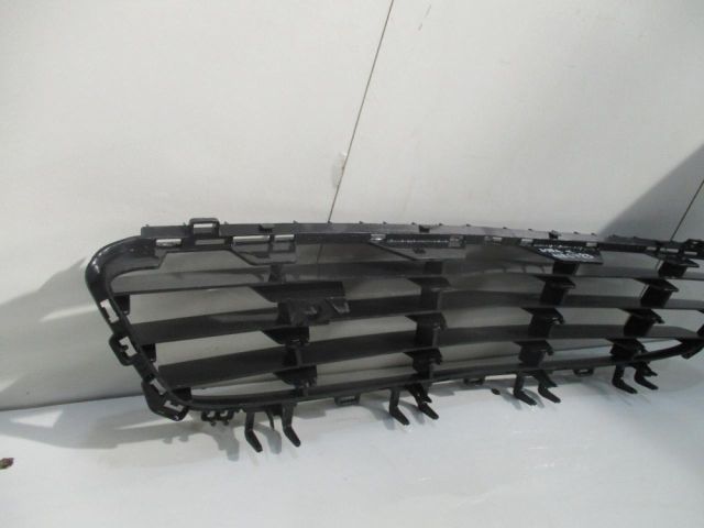 bontott OPEL ASTRA H Első Lökhárító Alsó Középső Díszrács