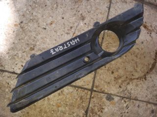 bontott OPEL ASTRA H Első Lökhárító Jobb Díszrács