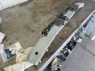 bontott OPEL ASTRA H Első Lökhárító Merevítő (Fém)