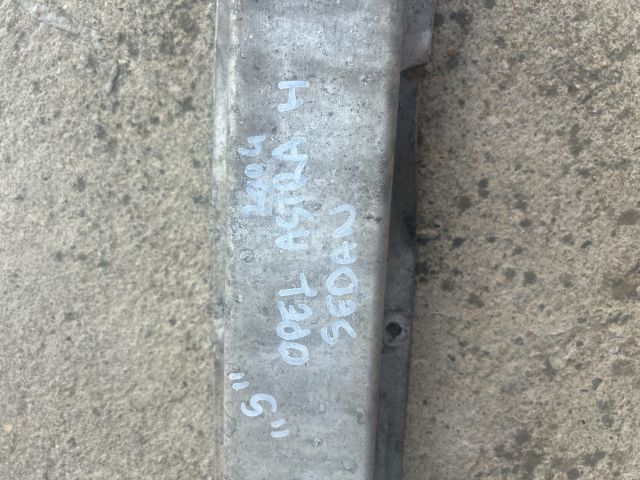 bontott OPEL ASTRA H Első Lökhárító Merevítő (Fém)