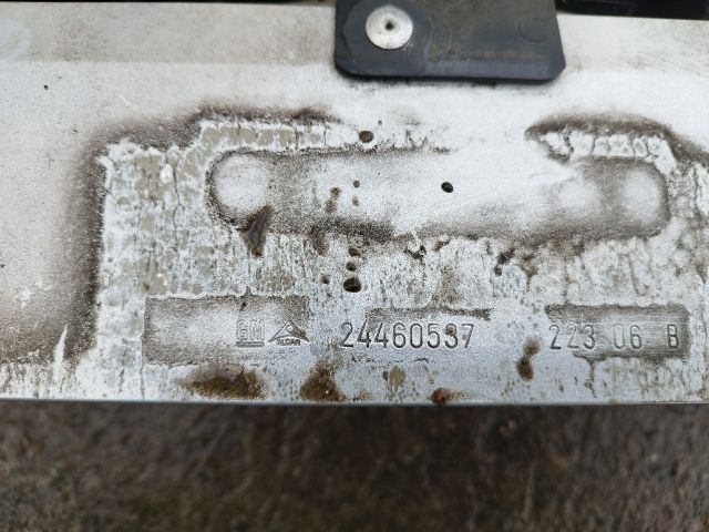 bontott OPEL ASTRA H Első Lökhárító Merevítő (Fém)