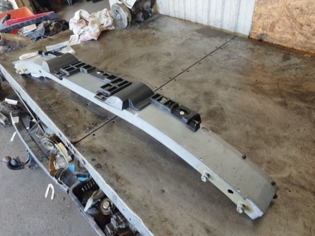 bontott OPEL ASTRA H Első Lökhárító Merevítő (Fém)