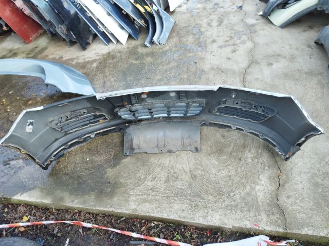 bontott OPEL ASTRA H Első Lökhárító (Részeivel)