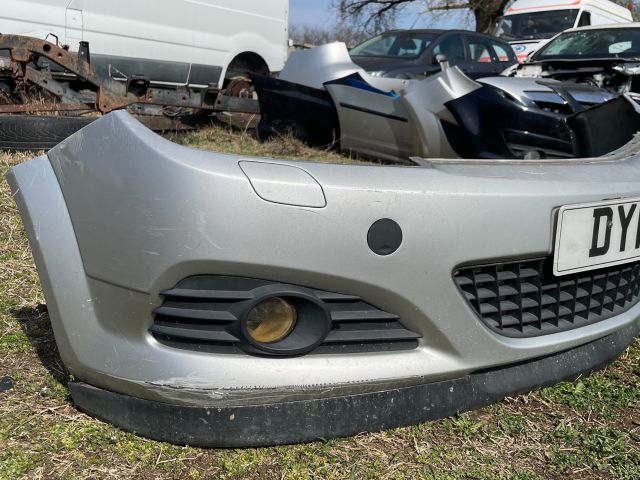 bontott OPEL ASTRA H Első Lökhárító (Részeivel)